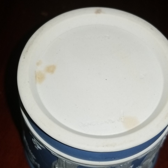 RELISTED Mini Wedgwood Cache Pot Lavender Dip Jasperware - Picture 6 of 7